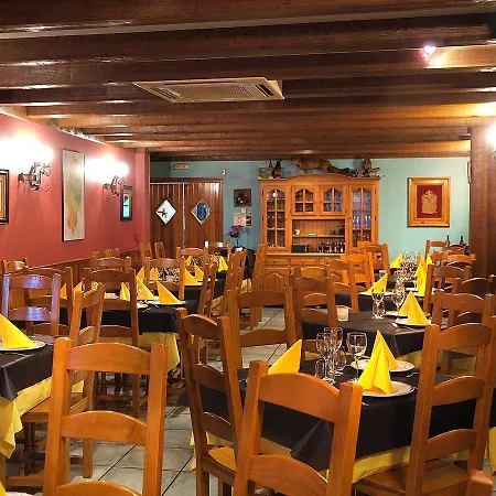 Aparta-hotel Puertolas Lägenhetshotell Escuer