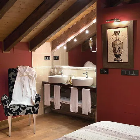 Aparta-hotel Puertolas 3*