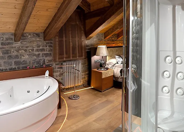 Aparta-hotel Puertolas