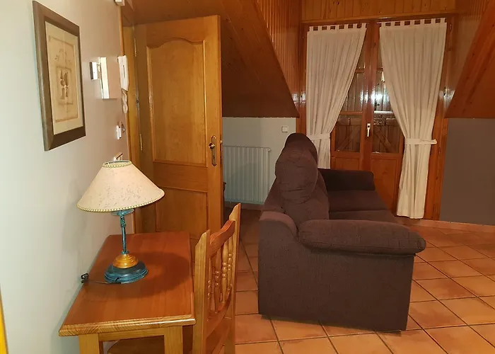 Aparta-hotel Puertolas 3* Escuer